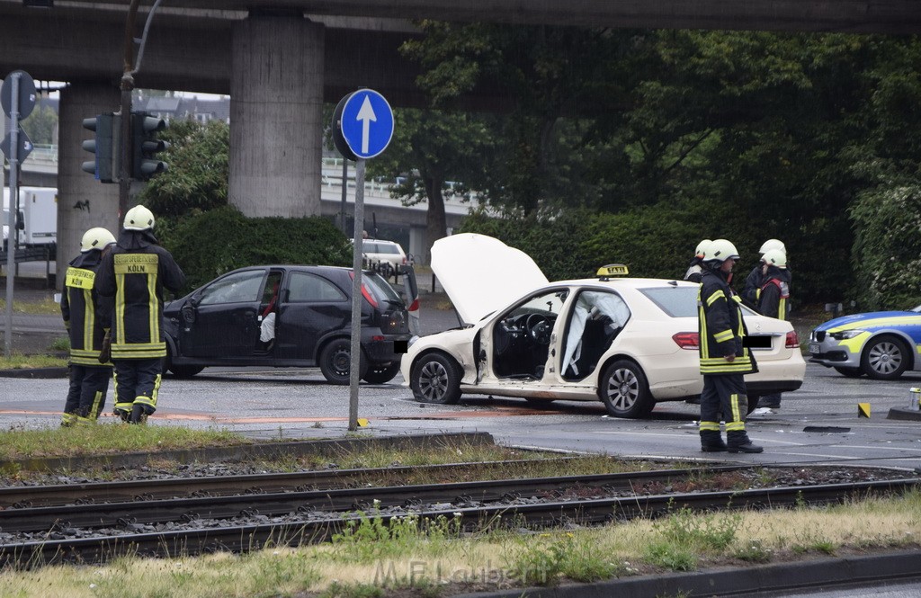 VU 3 Pkw Koeln Deutz Am Messekreisel P100.JPG - Miklos Laubert